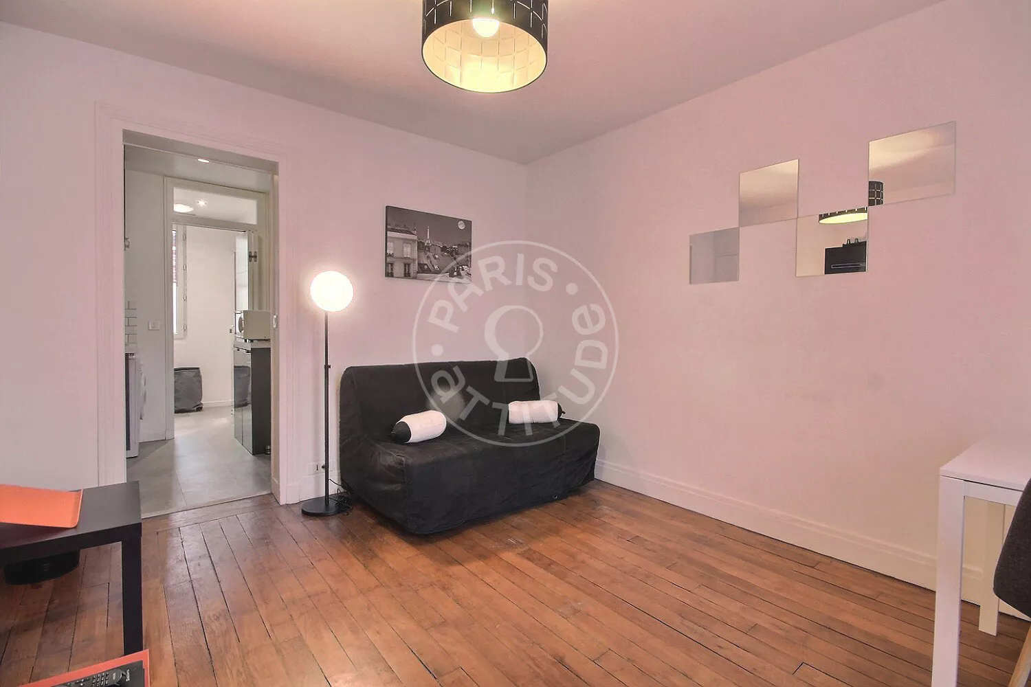 Flat Rue Lantiez in Paris