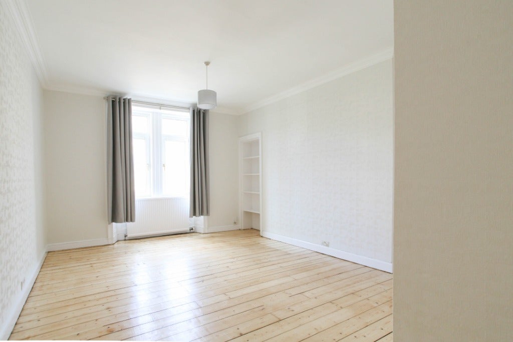 Flat Oswald Terrace in City of Edinburgh