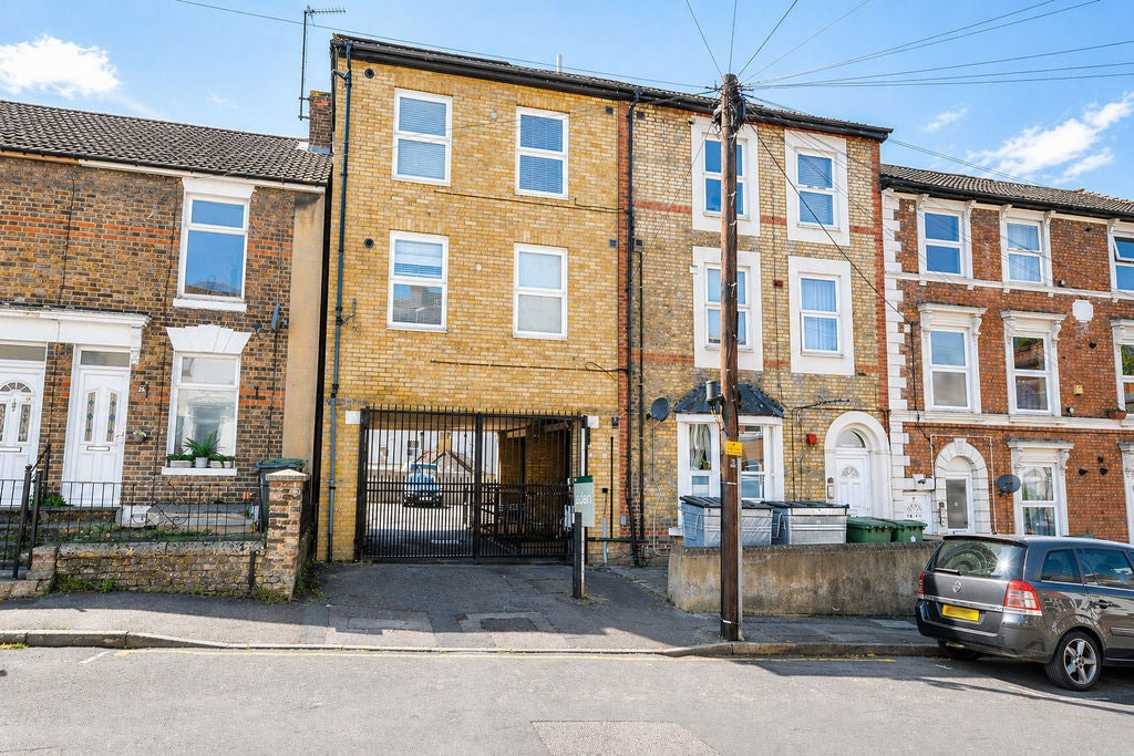 Flat Melville Road in Maidstone