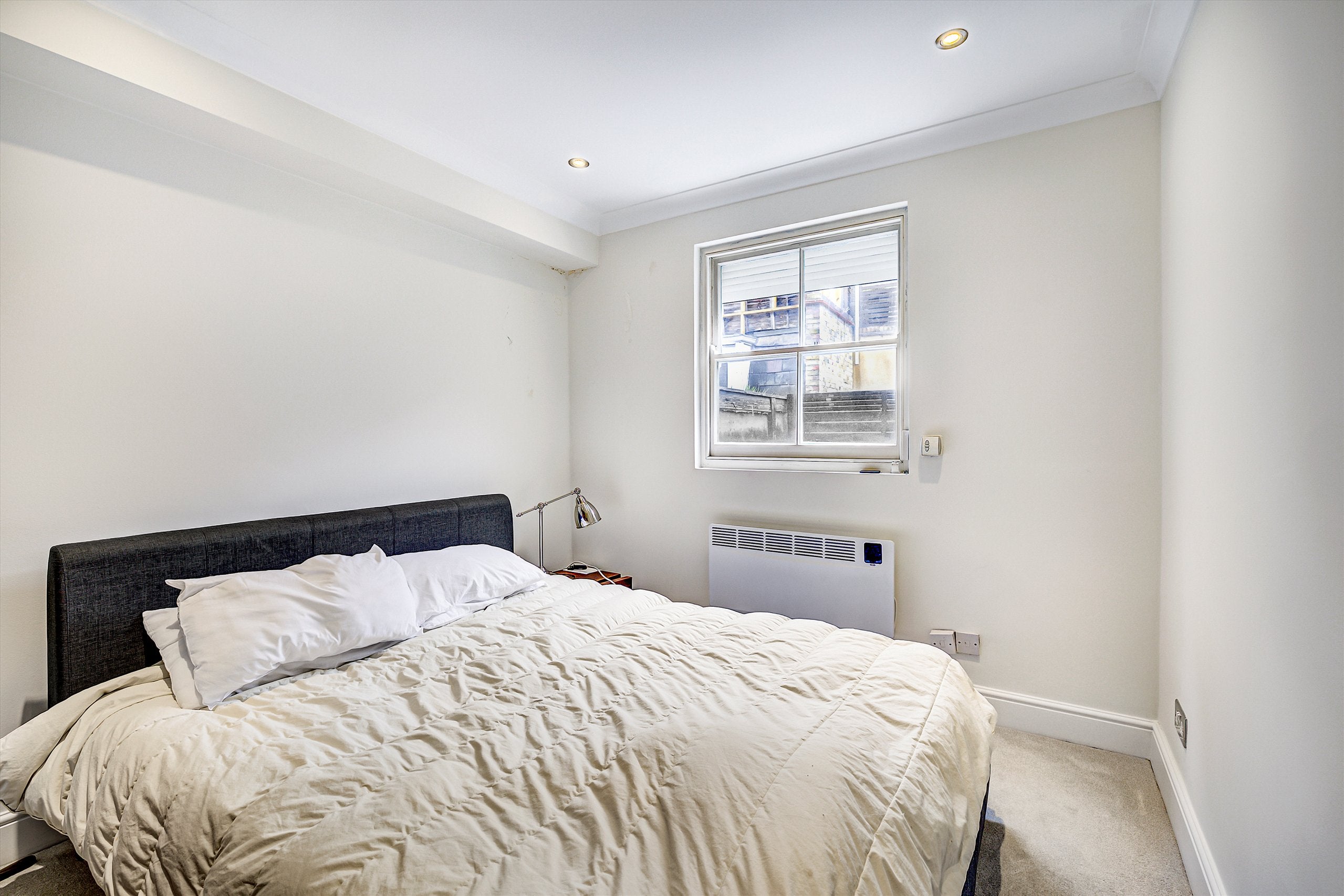 Flat Walton Street in Greater London