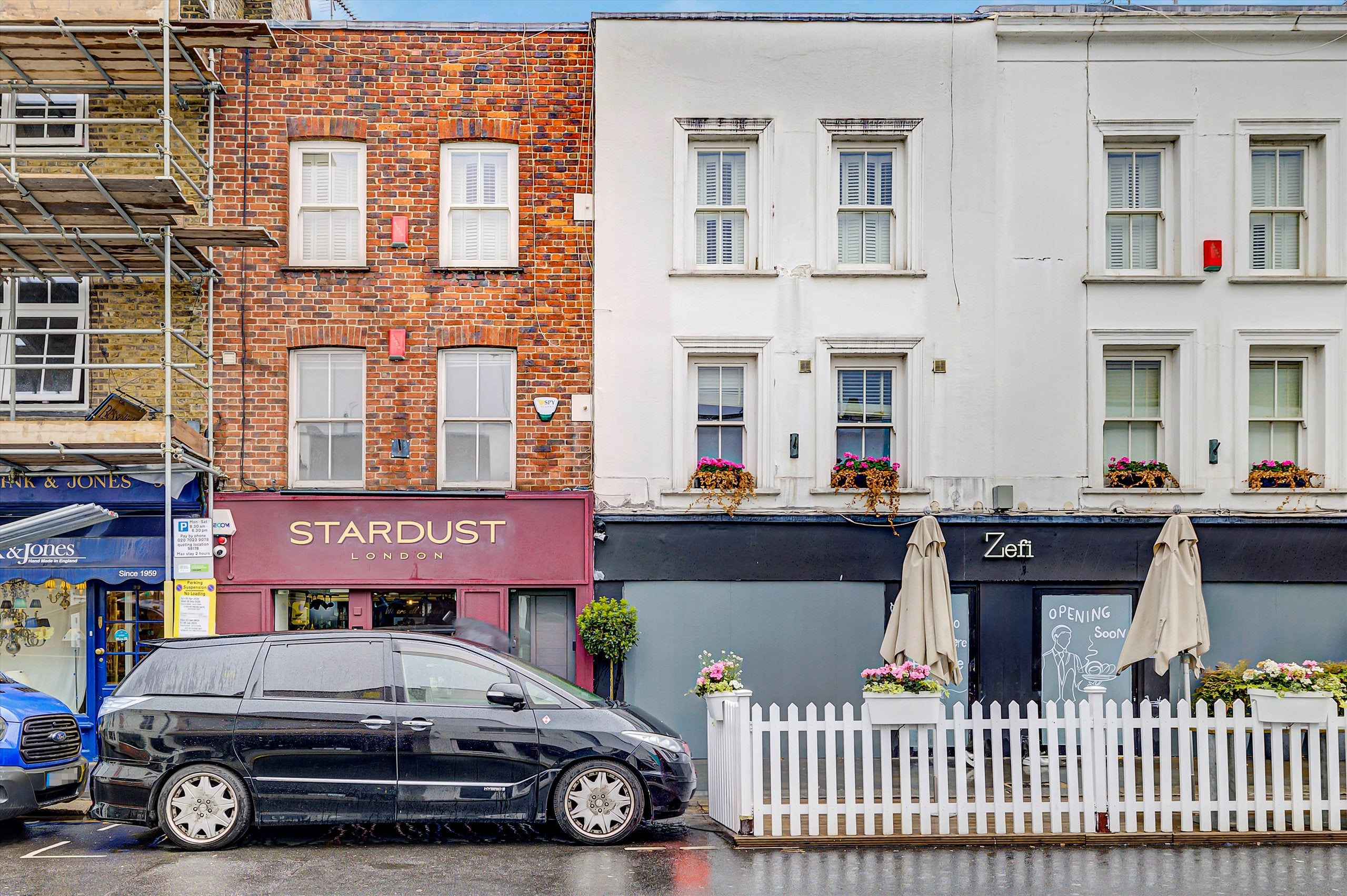 Flat Walton Street in Greater London