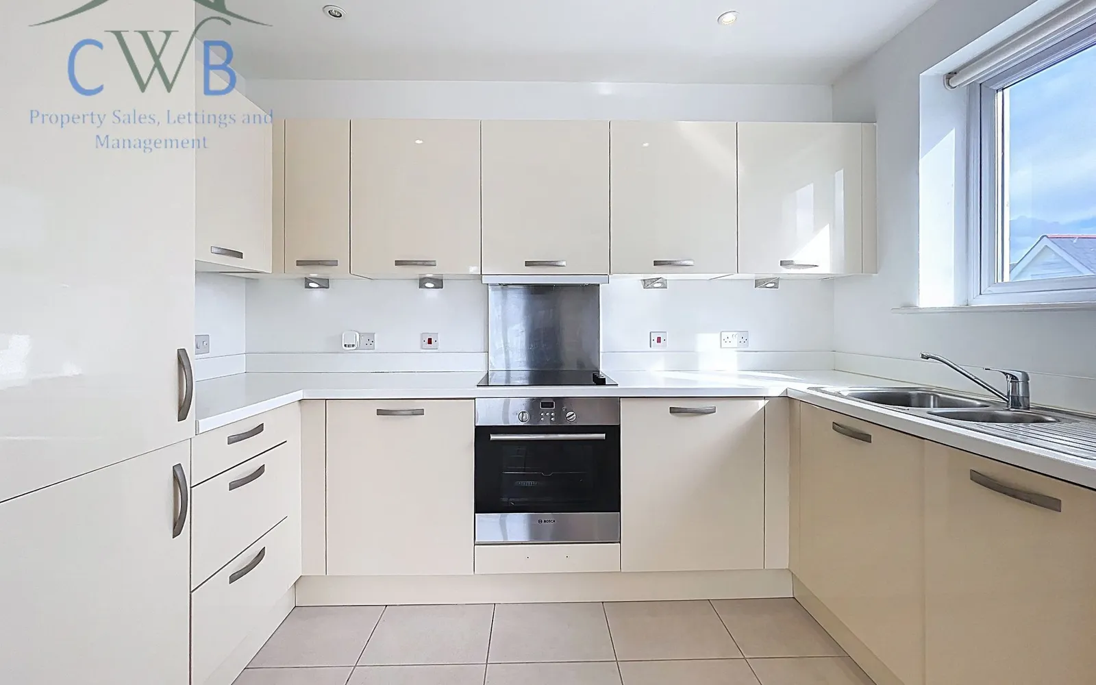 Flat Higham Avenue in Tonbridge and Malling