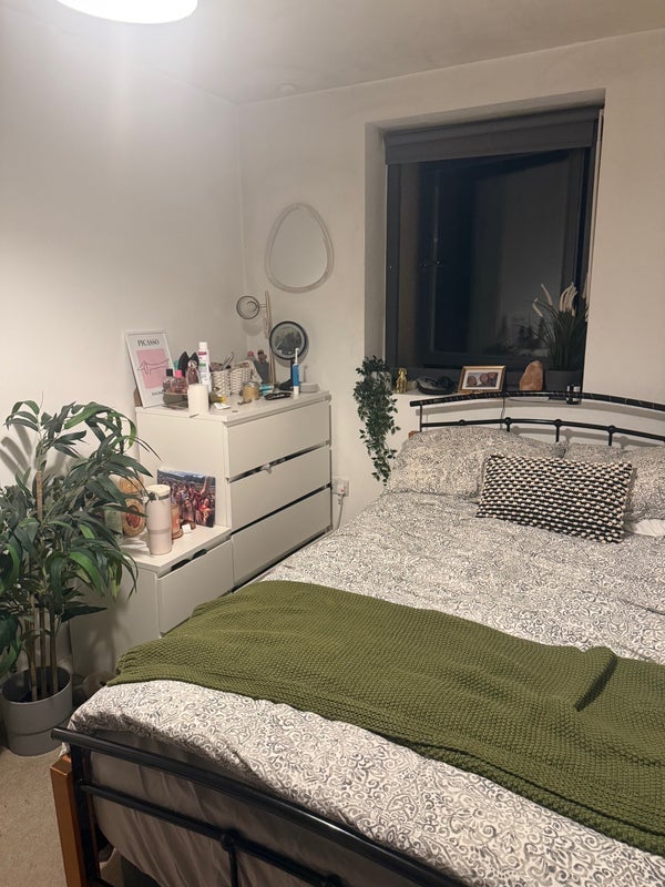 Room Wetherell Place in Bristol