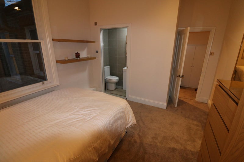 Room Southfield Road in Greater London