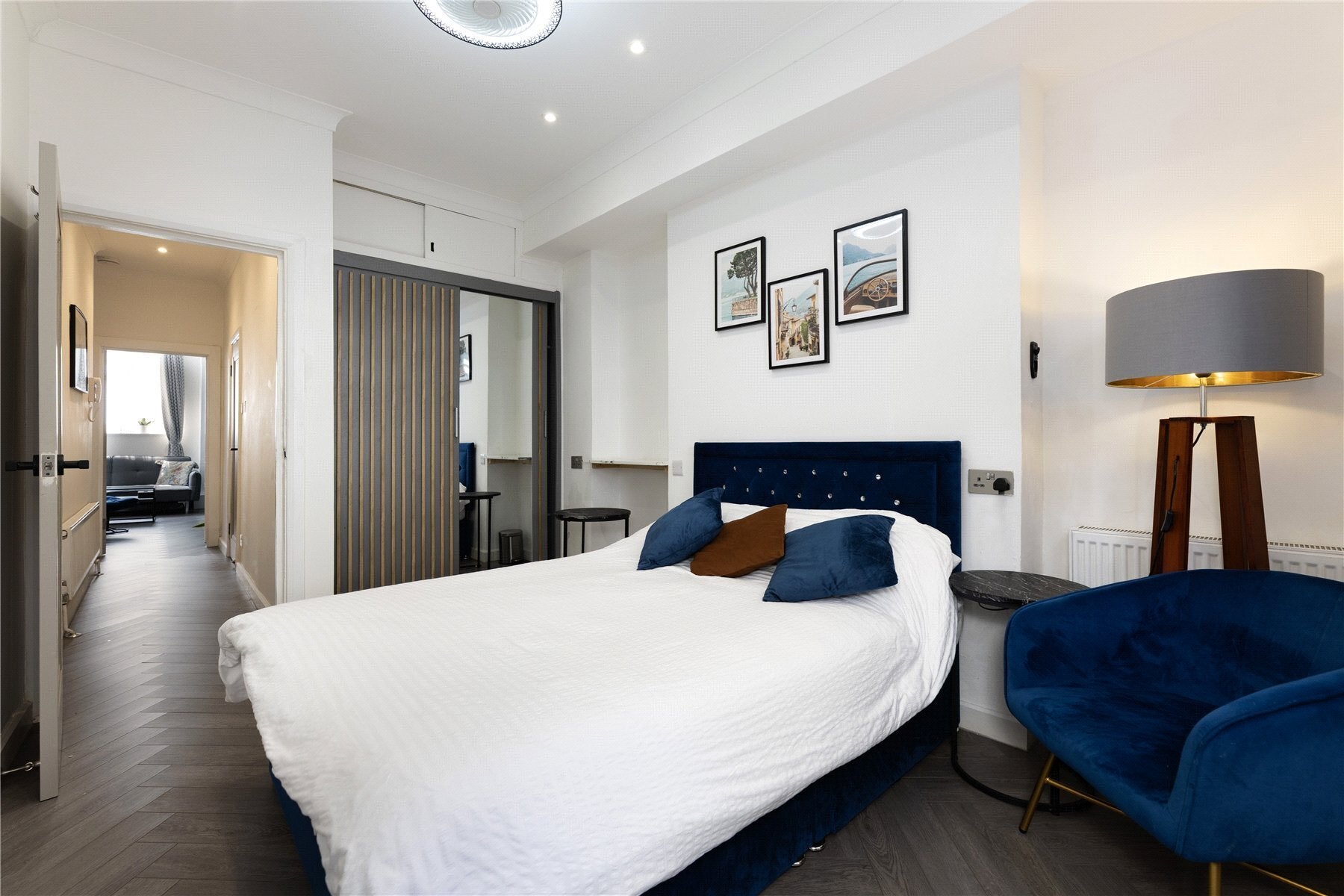 Flat Alderney Street in City of Westminster