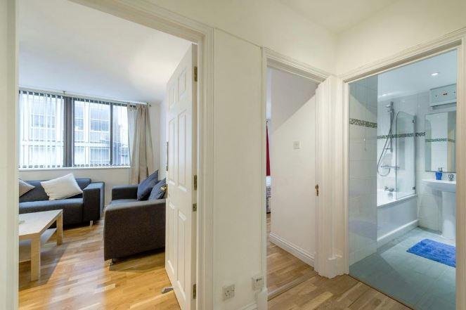 Flat Chitty Street in Greater London