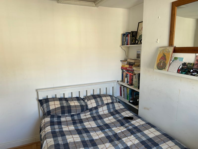 Room Allen Road in Greater London