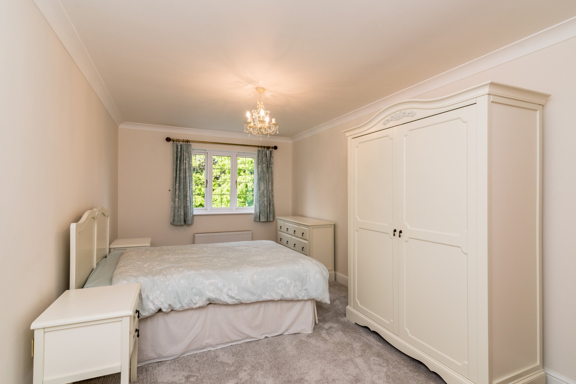 Flat Four Oaks Road in Birmingham