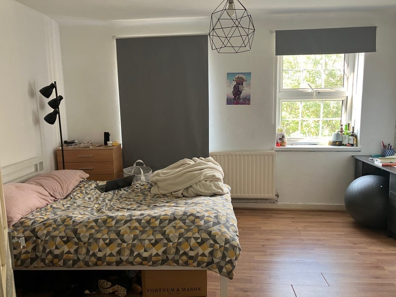 Flat Collingwood Street in Greater London