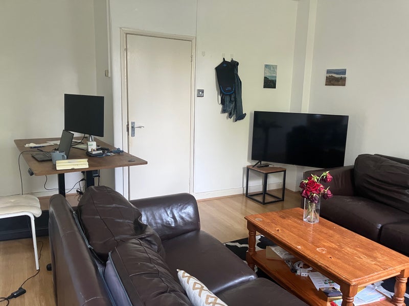 Flat Collingwood Street in Greater London