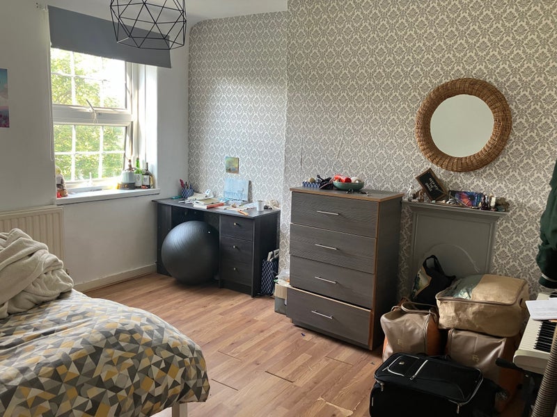 Flat Collingwood Street in Greater London