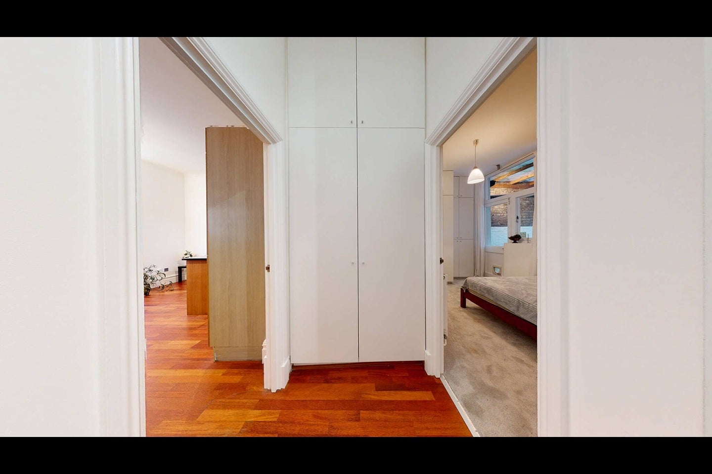 Flat Loveridge Road in Greater London