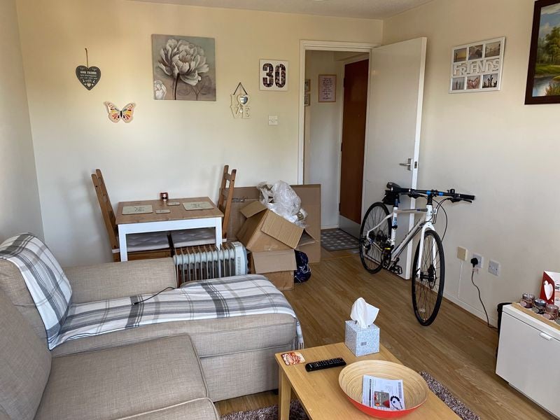 Flat Burden Close in Bristol
