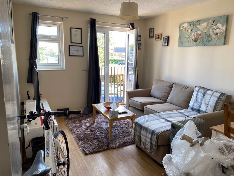 Flat Burden Close in Bristol