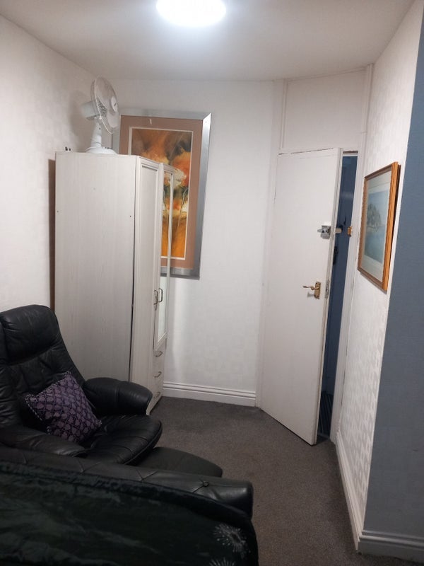 Room Vance Road in Blackpool