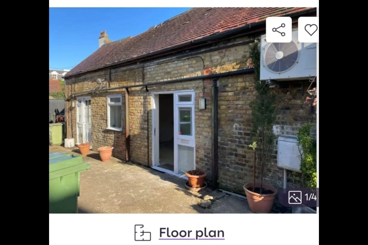 Flat Bushy Park Road in Greater London