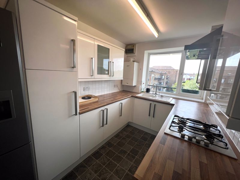 Flat Eccles New Road in Salford