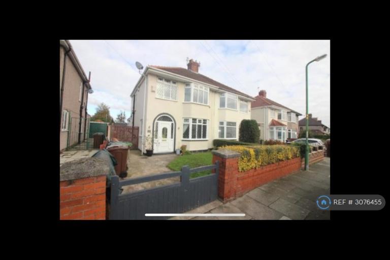 House Sonning Avenue in Litherland