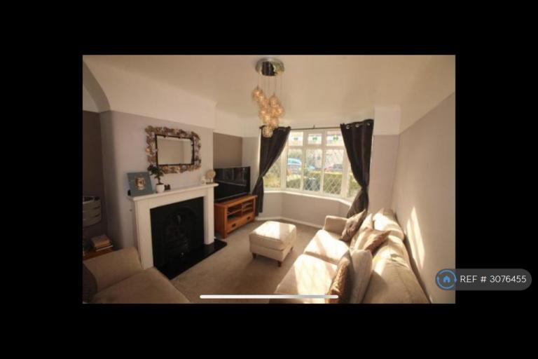 House Sonning Avenue in Litherland