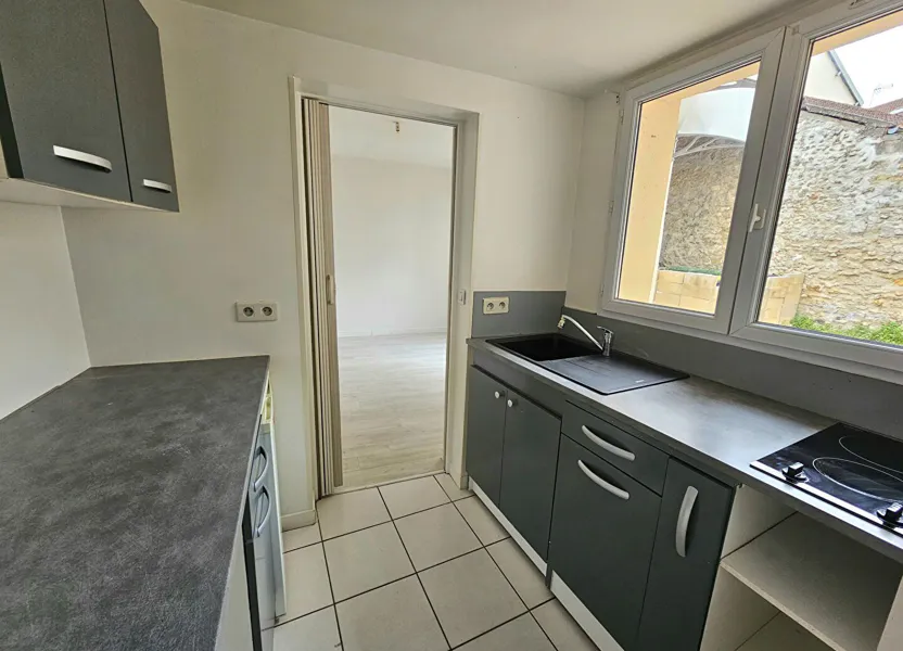 Room Rue des Sous Boutillettes in Épône
