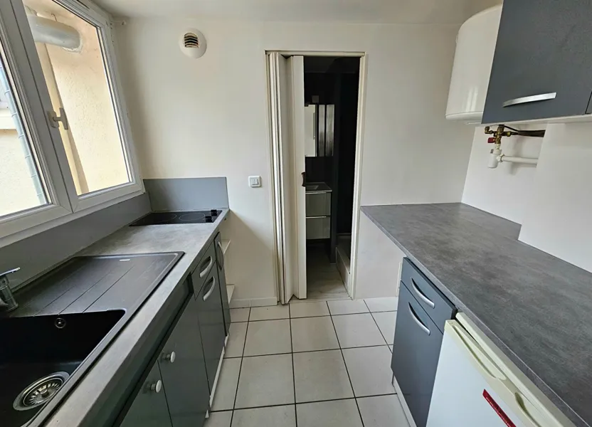 Chambre Rue de la Geôle à Épône
