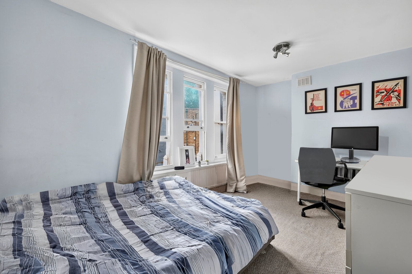Flat Swinton Street in Greater London