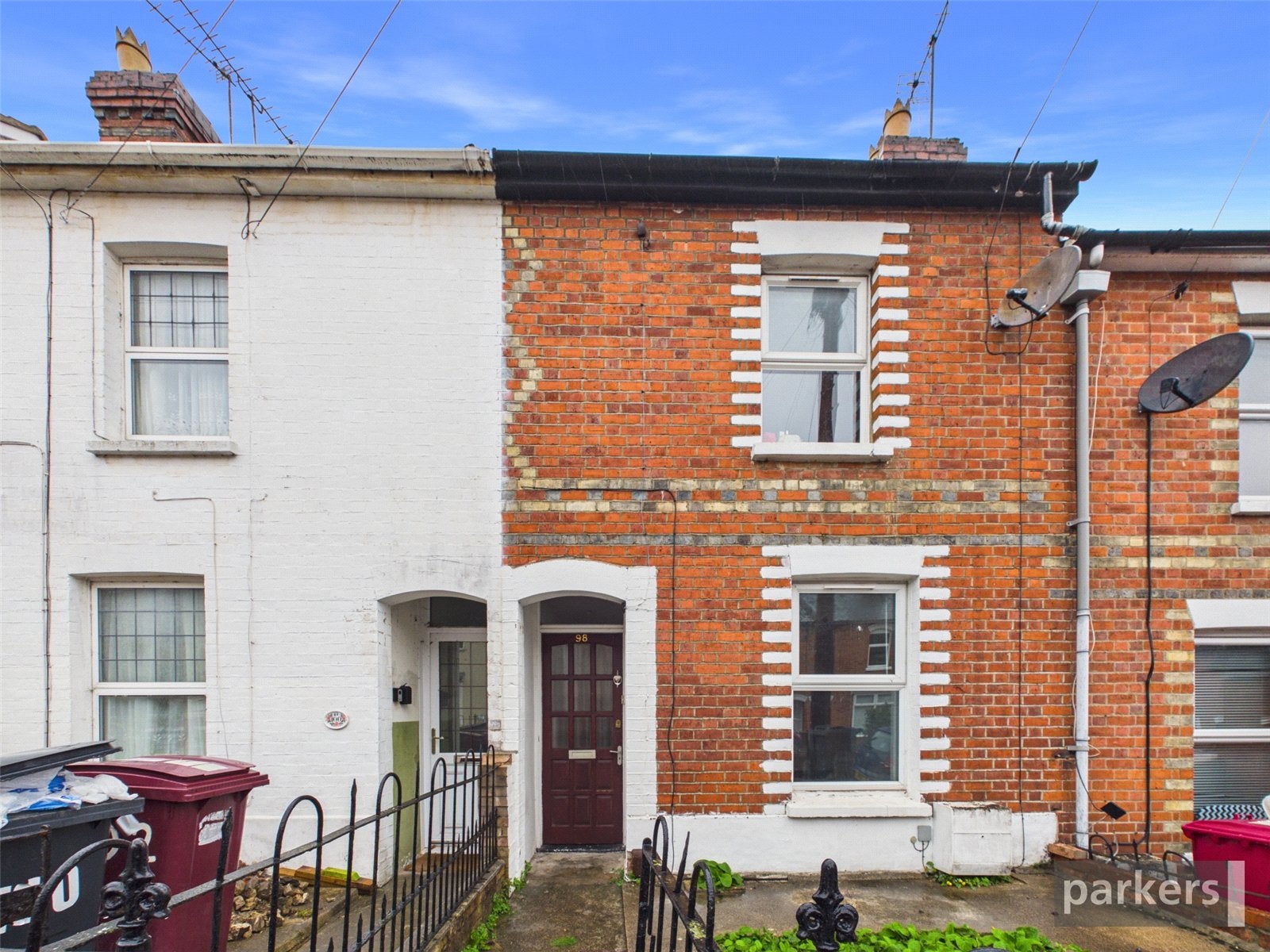 House Donnington Gardens in Reading
