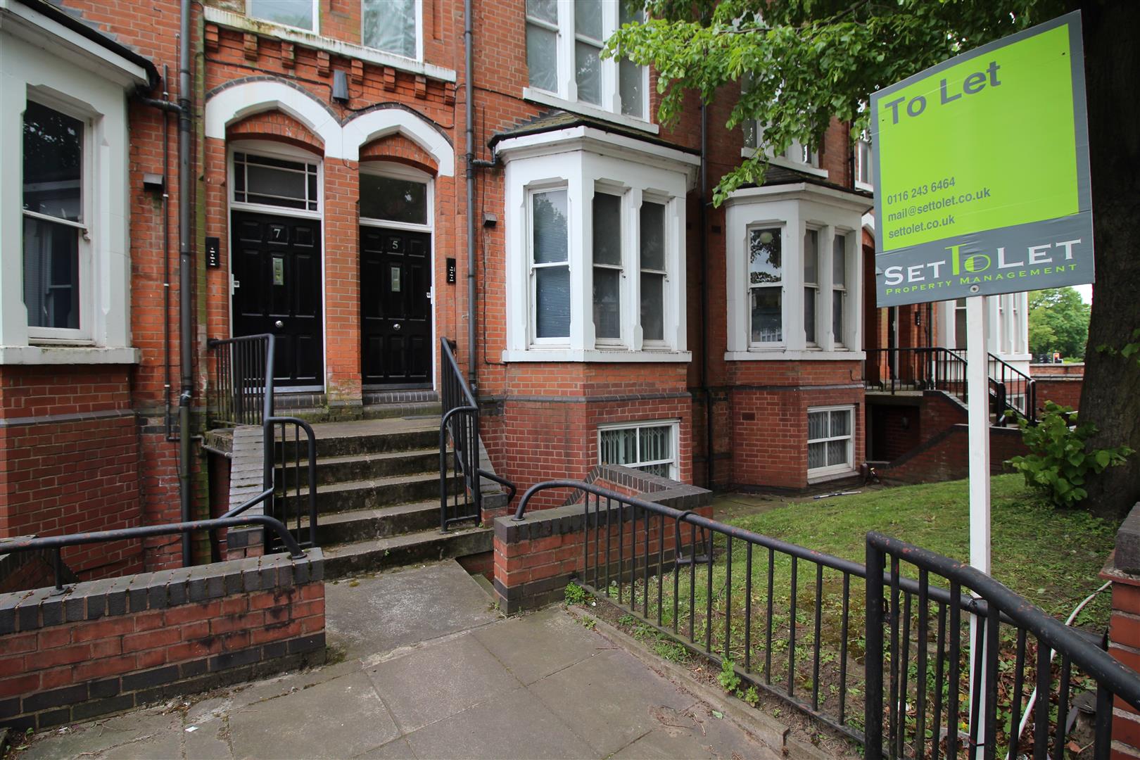 Flat Evington Road in Leicester