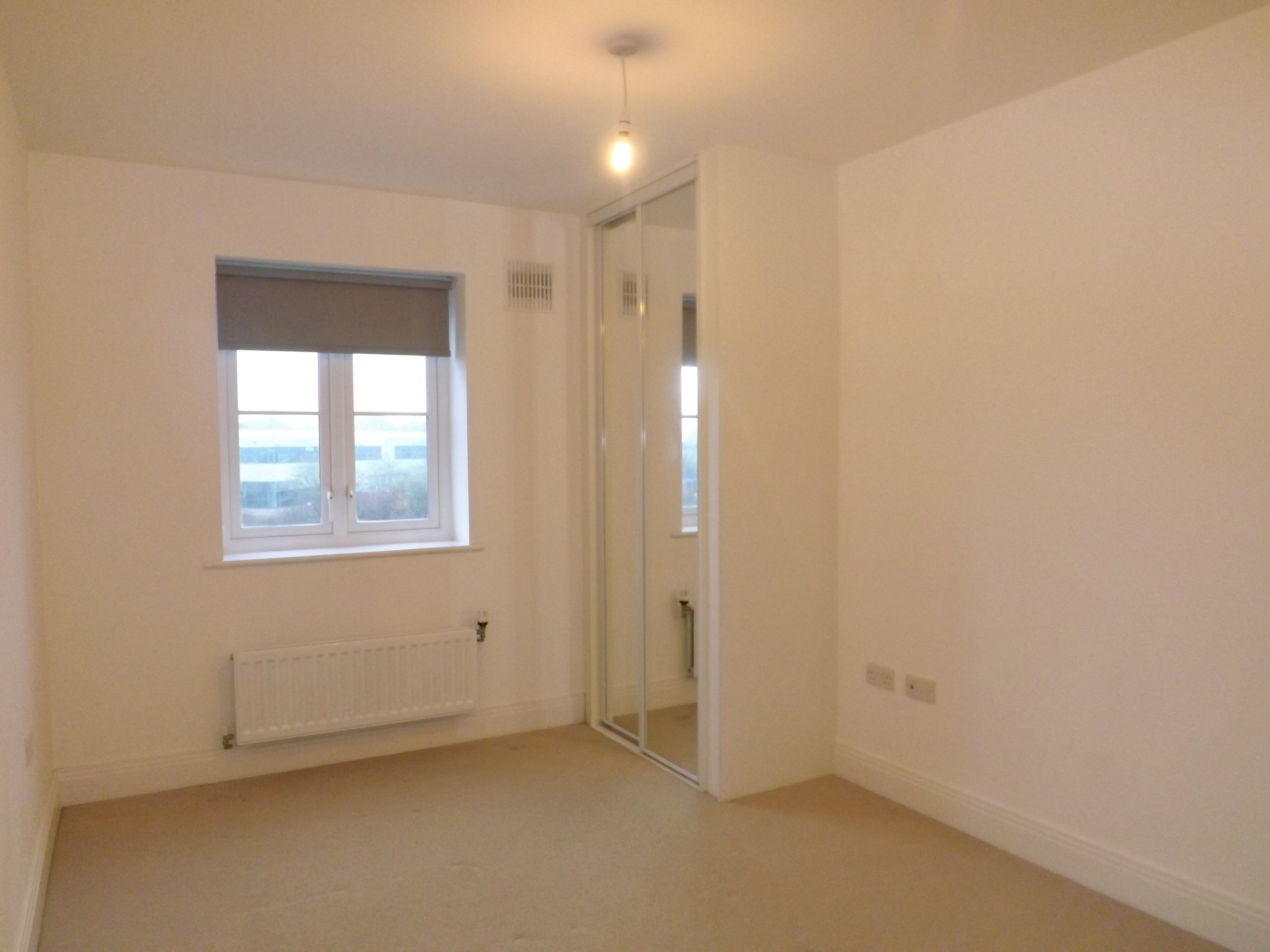 Flat Houghton Avenue in Winchester