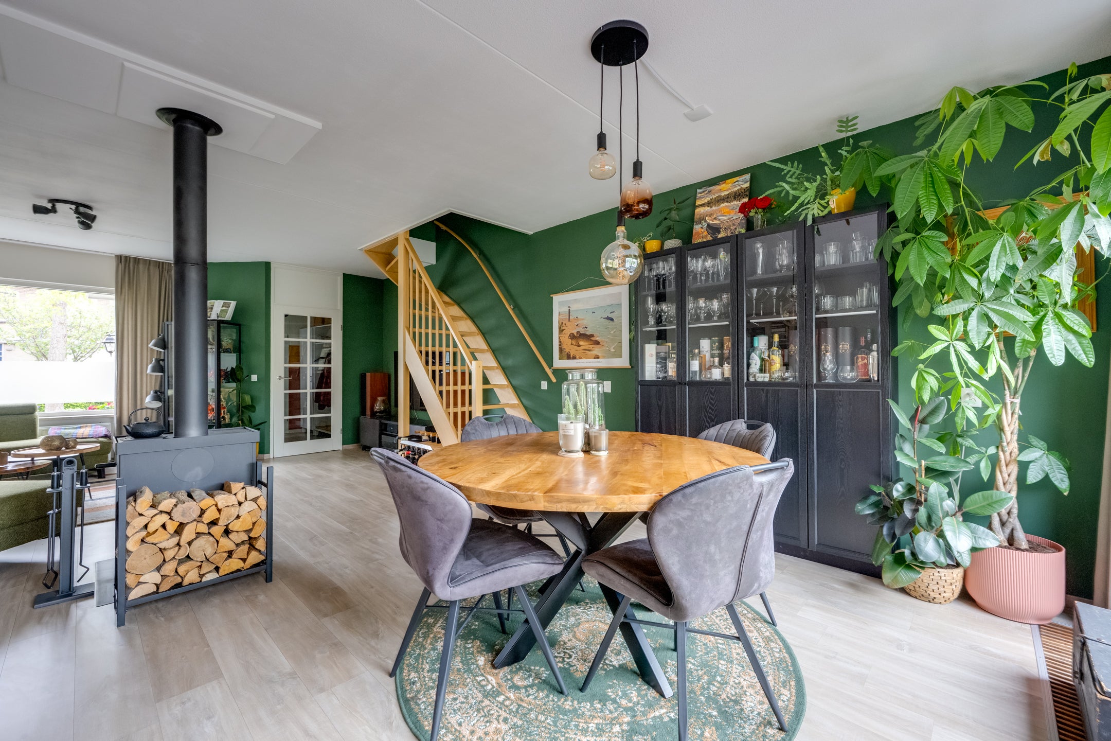 Tussenwoning te koop: Zuster Lankhaarlaan 16, Willemstad