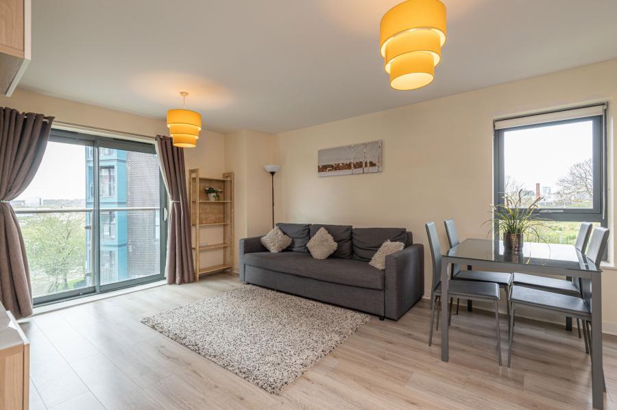 Flat Ellerby Road in Leeds