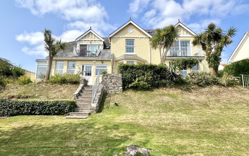 House Sea View Gardens in South Hams