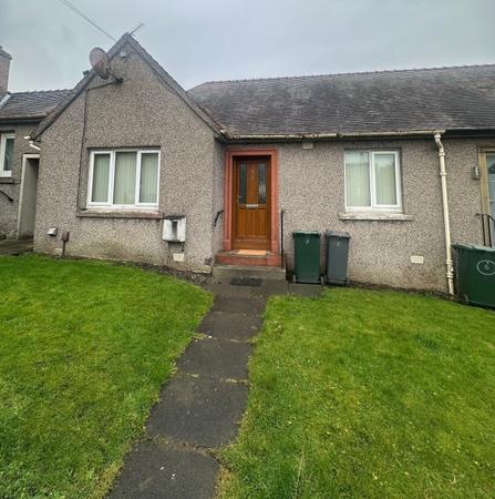 House Parkgrove Path in City of Edinburgh