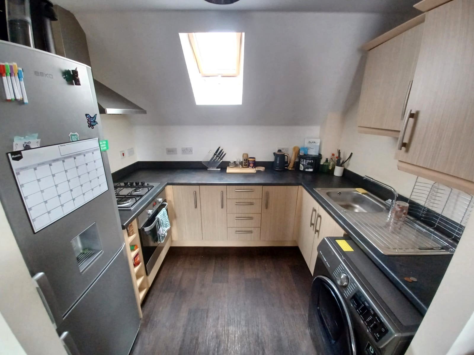 Flat Oaklands Court in Leeds