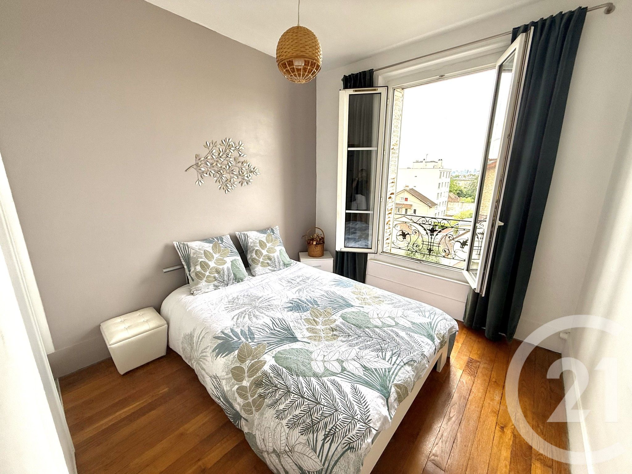 Appartement Rue du Départ à Enghien-les-Bains