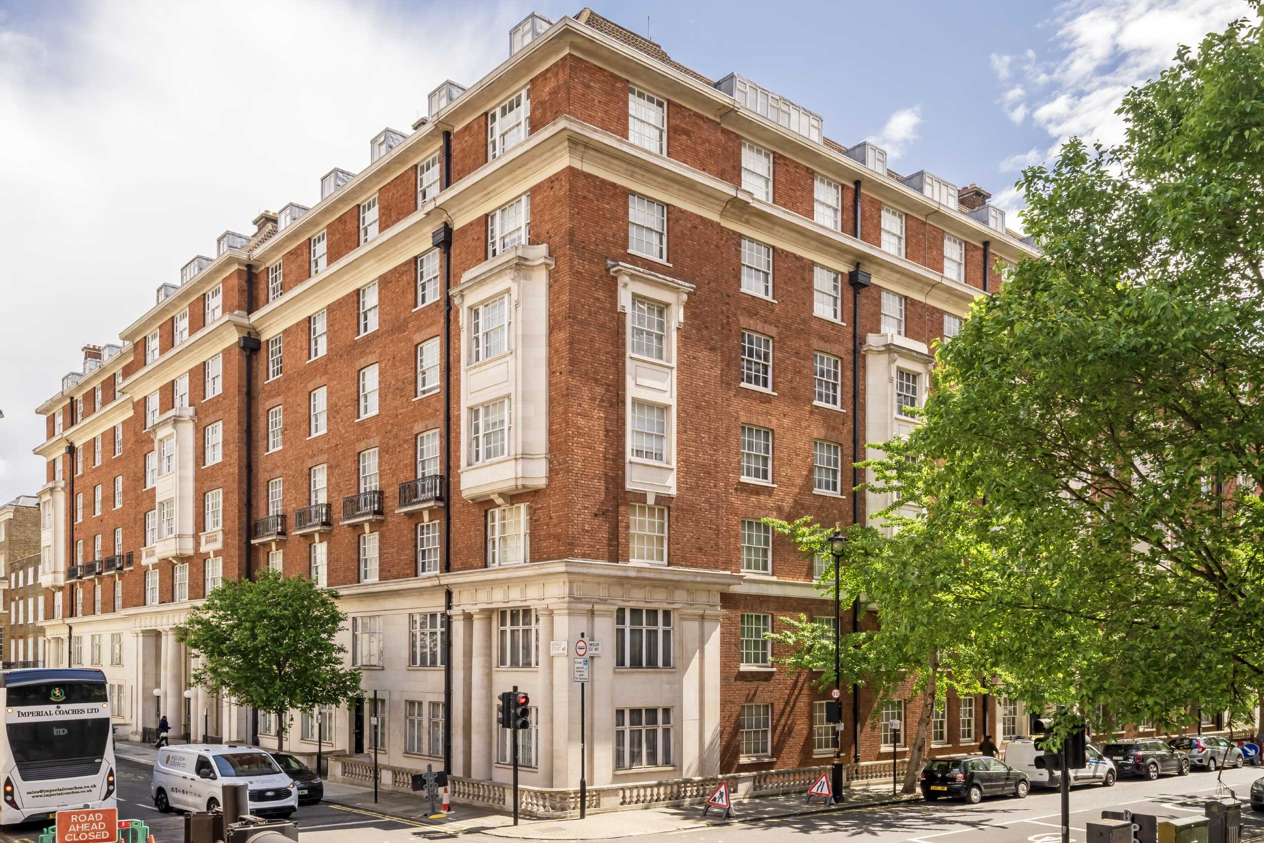 Flat Seymour Place in City of Westminster