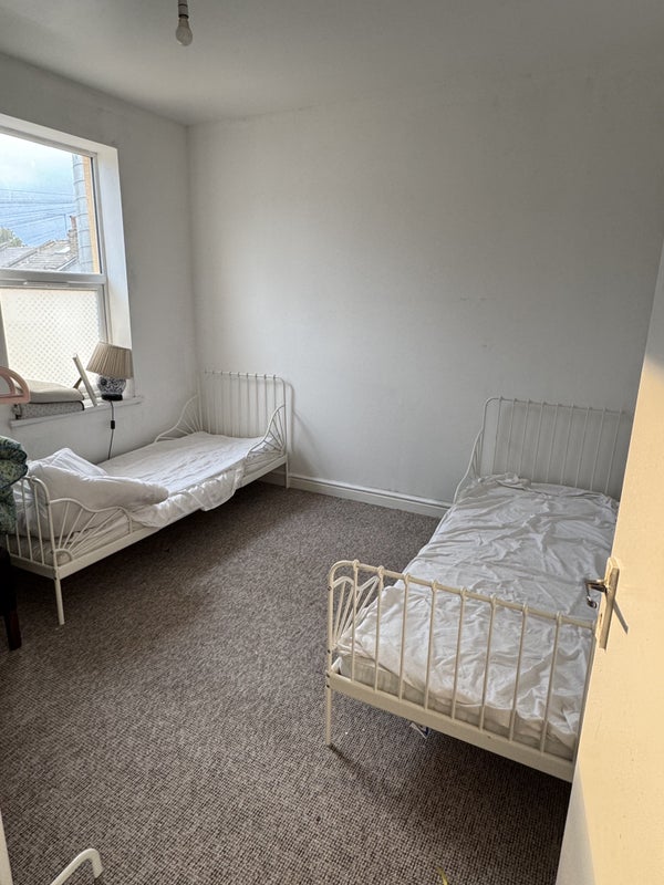 Room Markhouse Road in Greater London