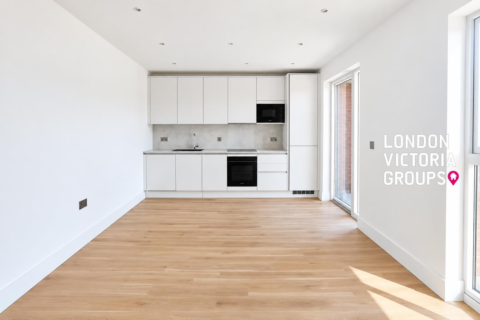 Flat Jura Close in Greater London