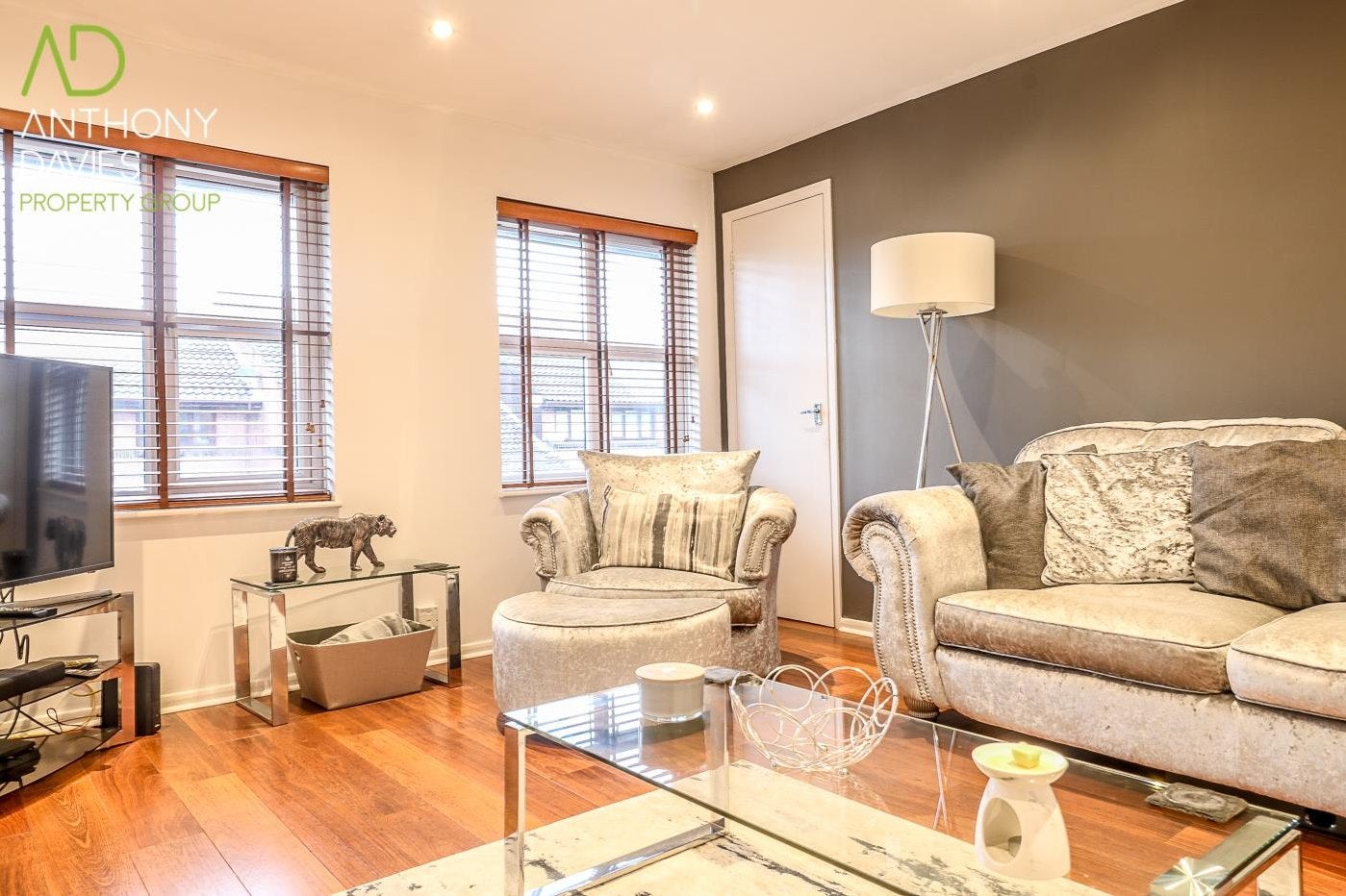 Flat Welsummer Way in Cheshunt