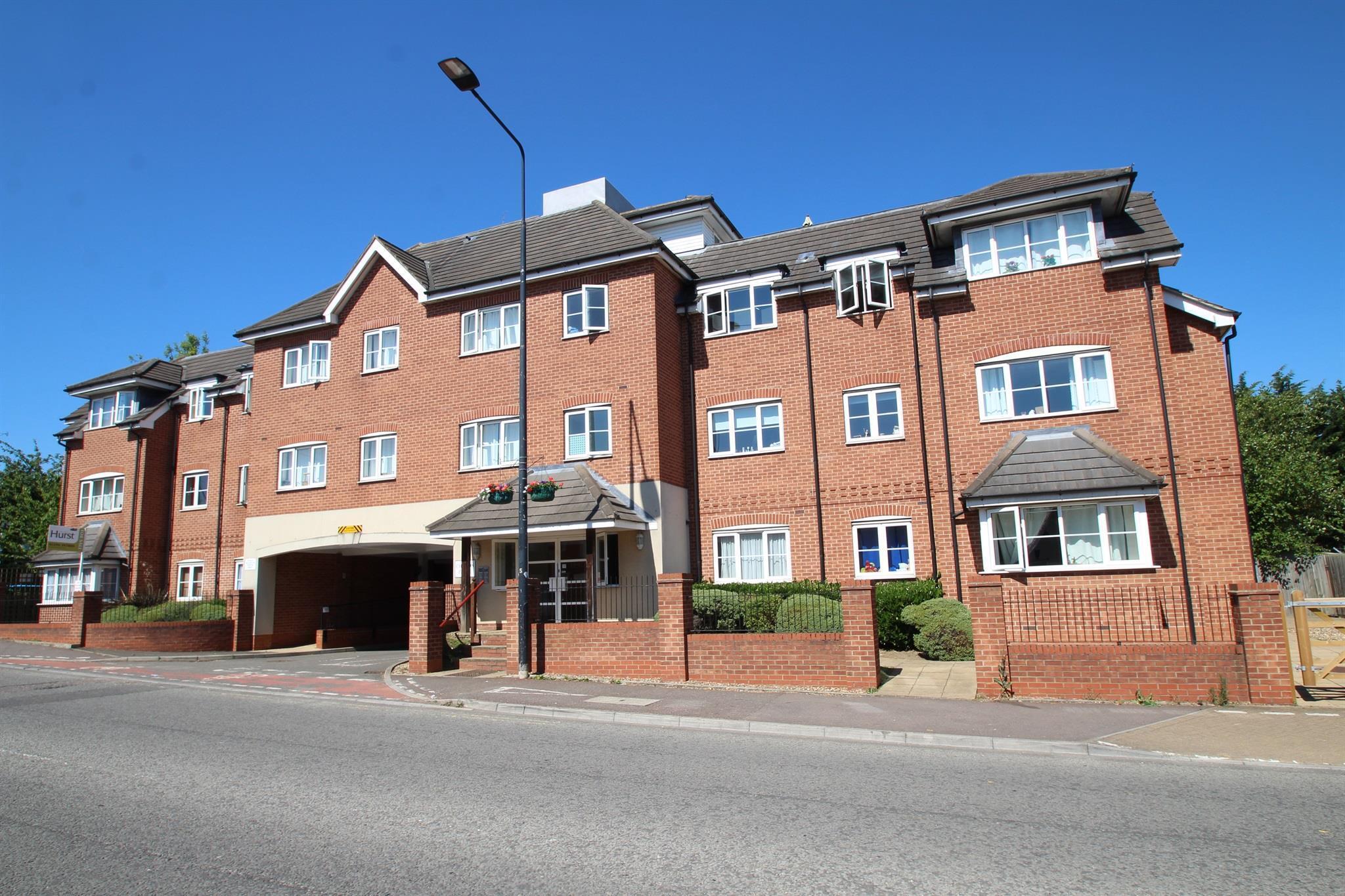 Flat A418 in Aylesbury