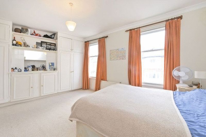 House Eversleigh Road in Greater London