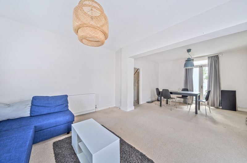 House Eversleigh Road in Greater London