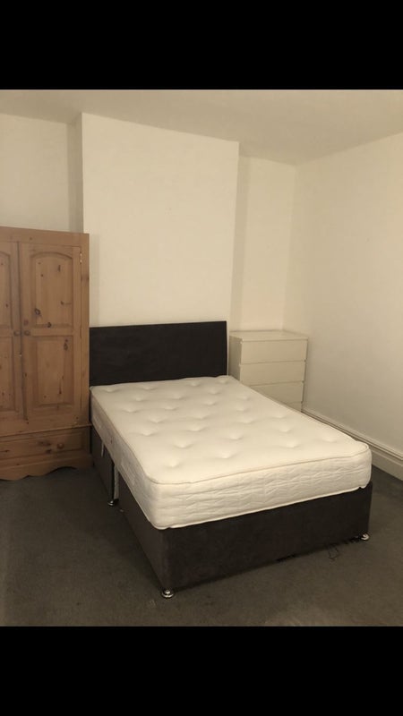 Room Navigation Road in Trafford