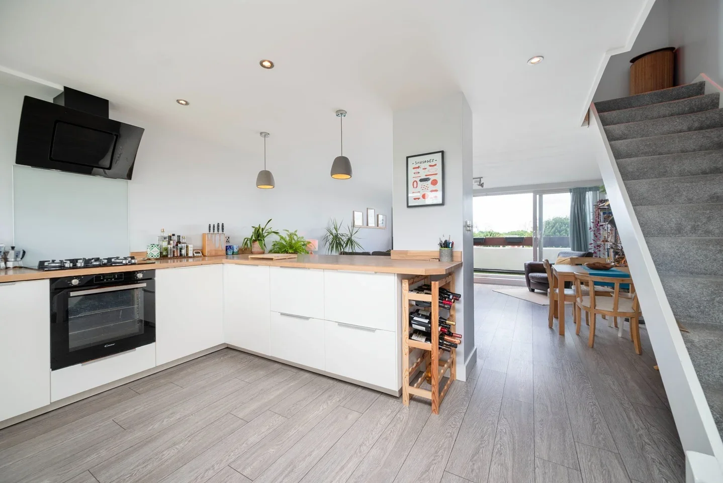 Flat Lombard Place in Greater London