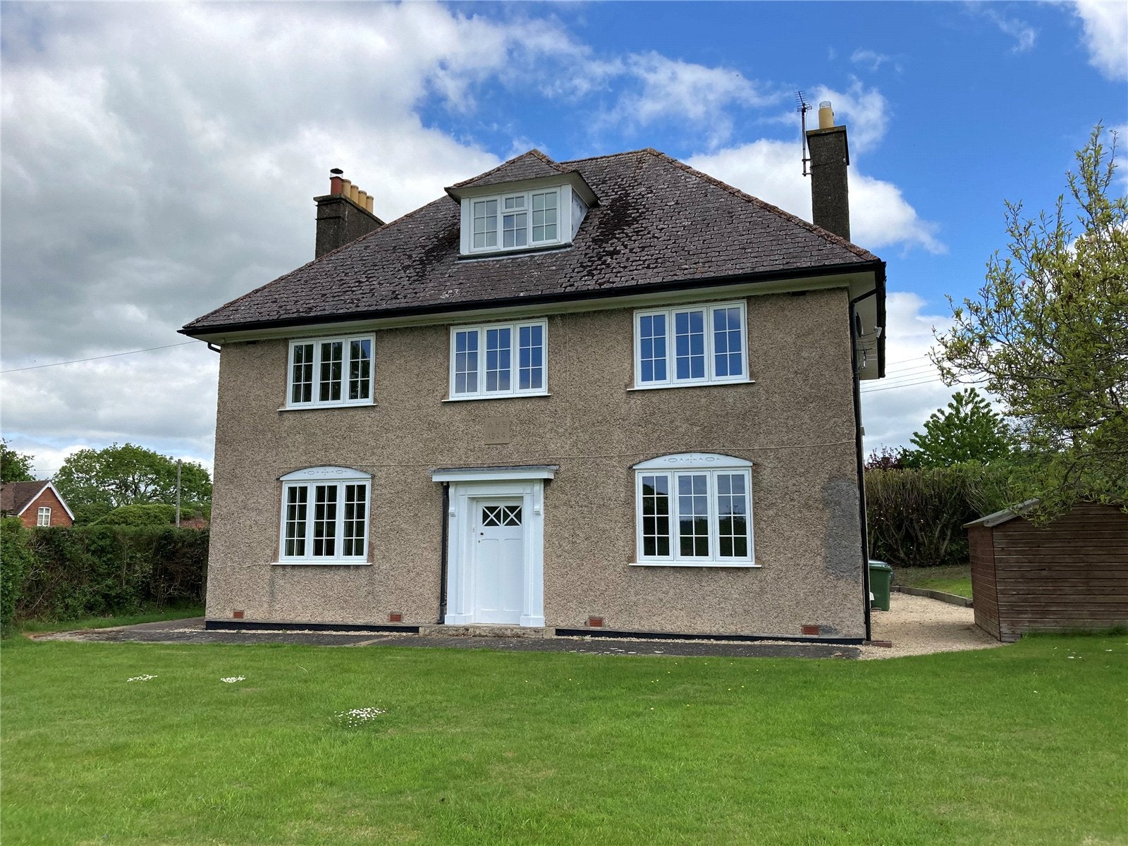 House B4218 in Colwall Stone