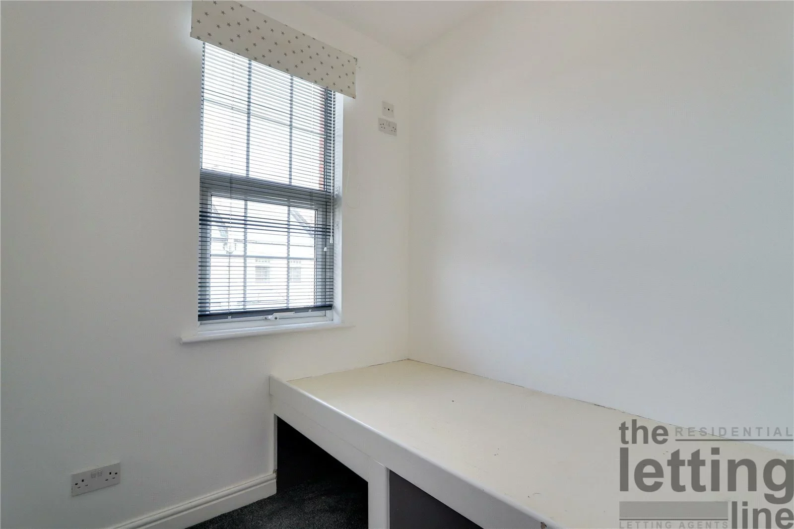 Flat Lea Road in Greater London