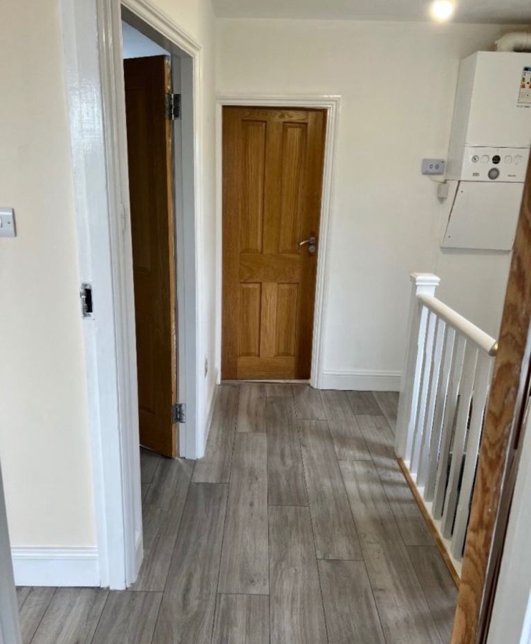 Flat Bishop Ken Road in Greater London