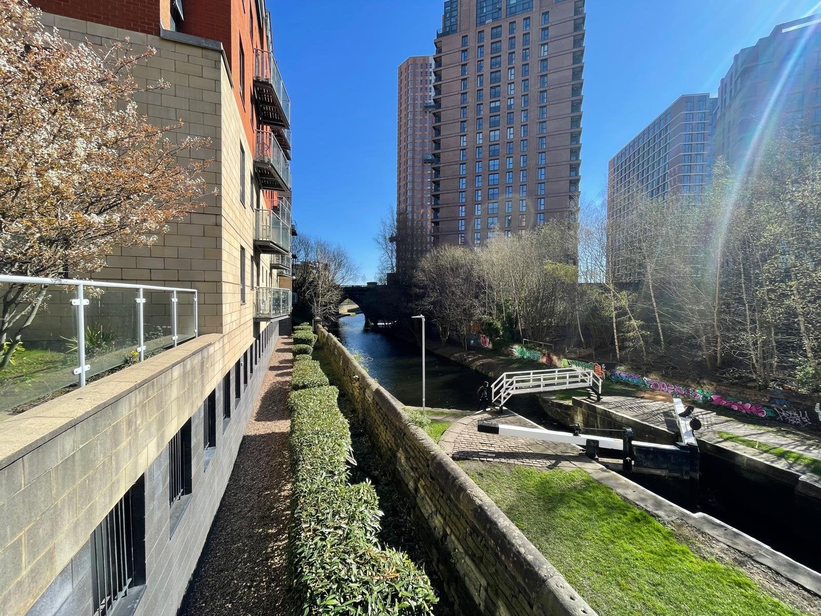 Flat Aire Valley Towpath in Leeds