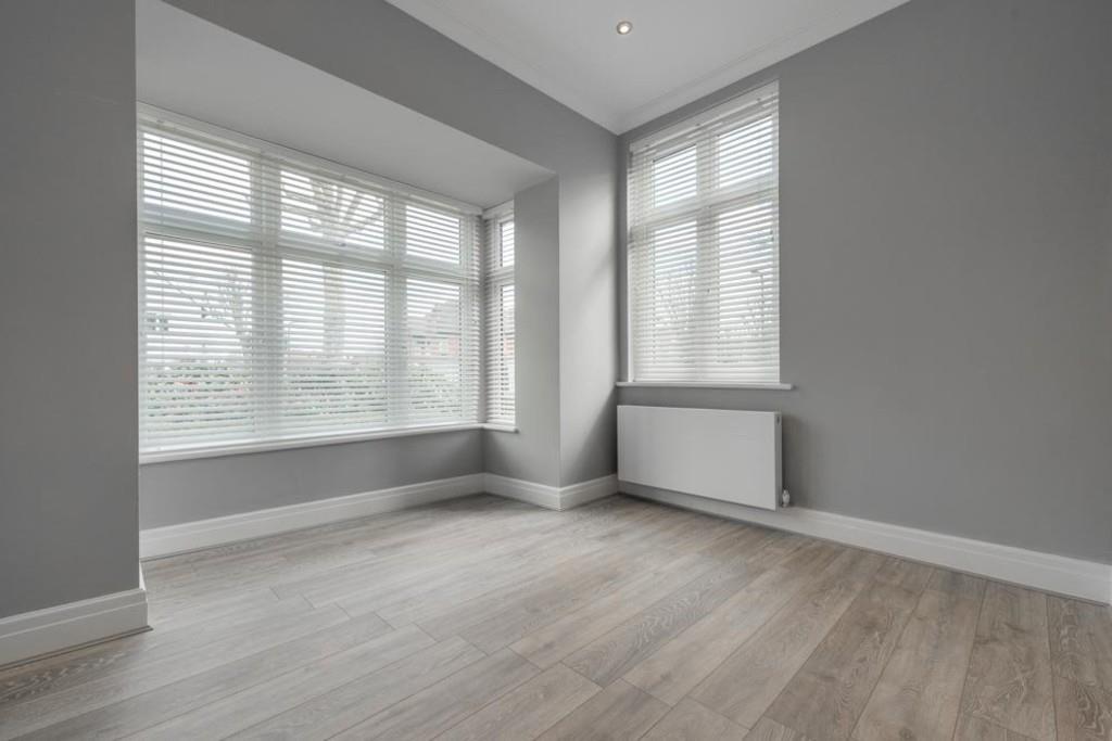 Flat Dartmouth Road in Greater London
