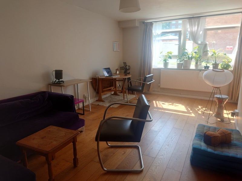 Room Lothair Road North in Greater London